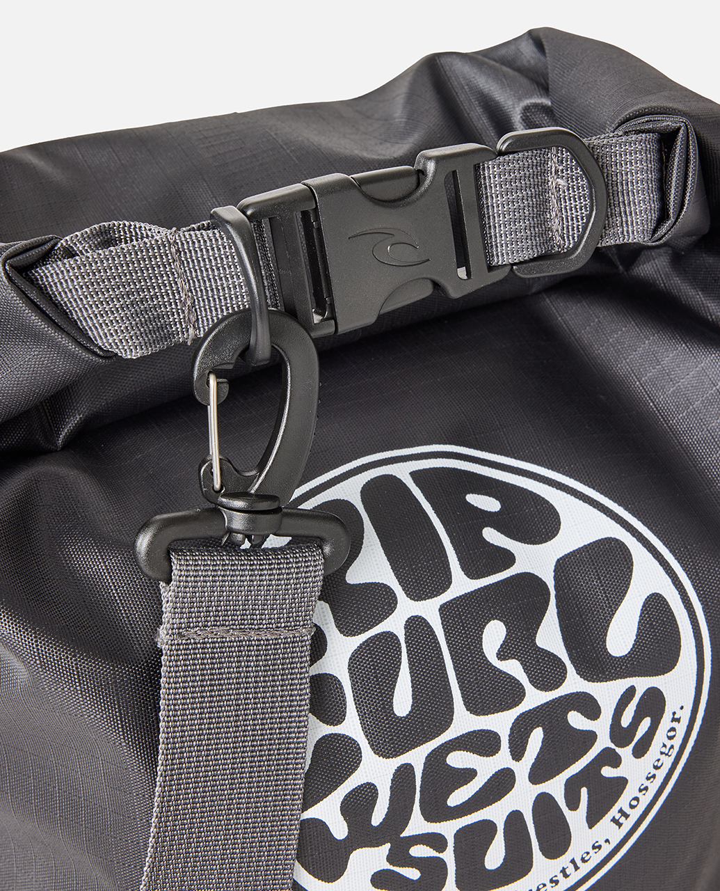 Surf Series Barrel Bag 20l