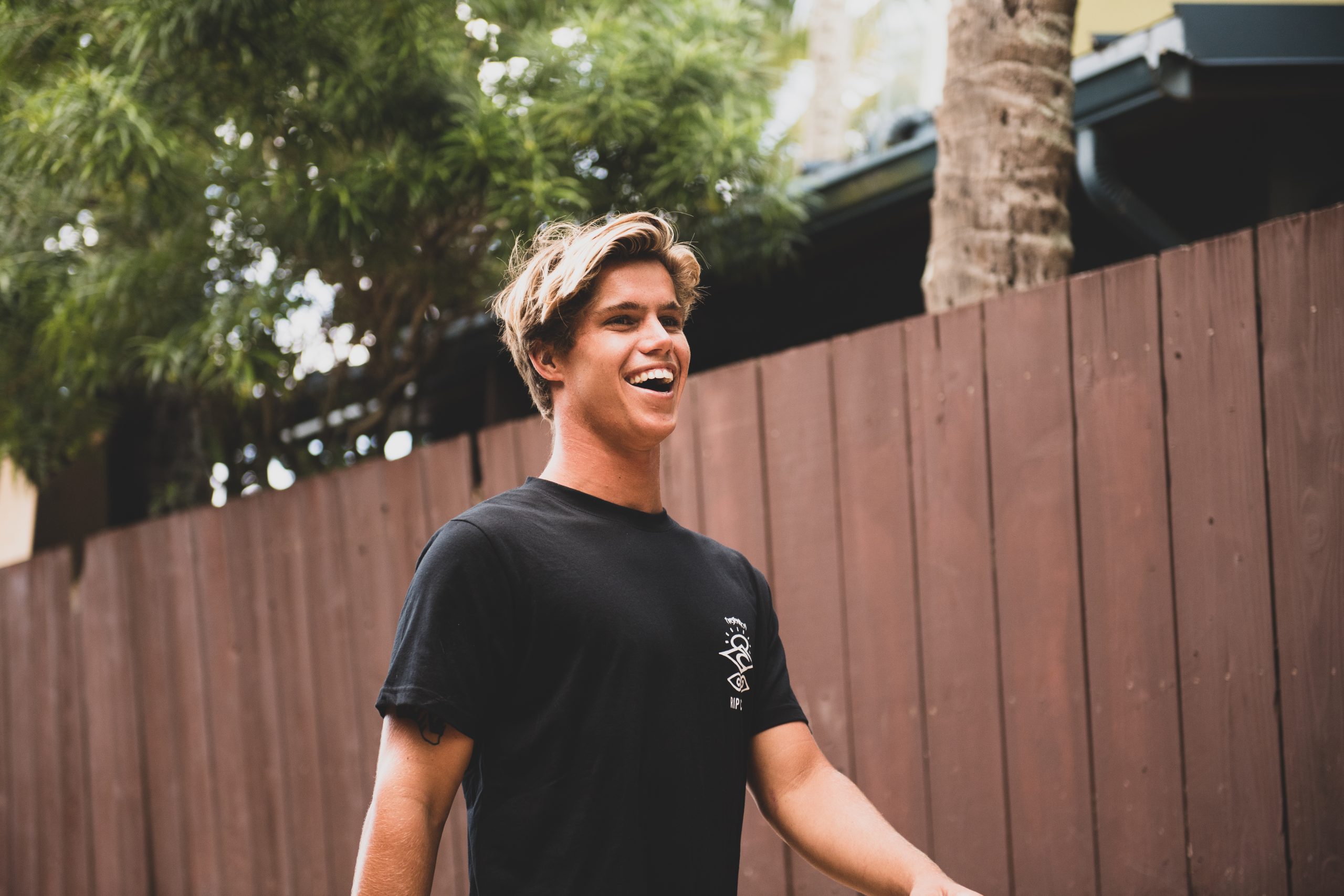 Men's Tops & Tanks